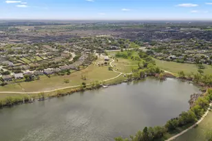 212 Lakemont Dr, Hutto, TX 78634 - Photo 29