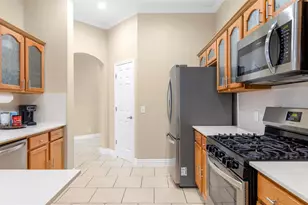 212 Lakemont Dr, Hutto, TX 78634 - Photo 13
