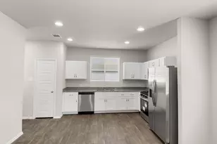 700 Running Creek Dr, Kyle, TX 78640 - Photo 17