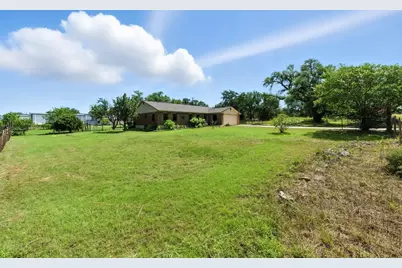 190 Carol Ann Drive, Austin, TX 78737 - Photo 3