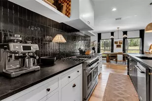 150 Wandering Oak Cir, Burnet, TX 78611 - Photo 11