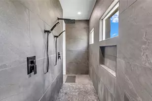 150 Wandering Oak Cir, Burnet, TX 78611 - Photo 17