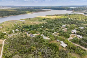 326 Lost Cove Dr, Spicewood, TX 78669 - Photo 31