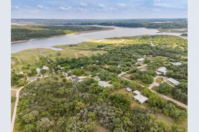326 Lost Cove Drive, Spicewood, TX 78669 - Photo 33