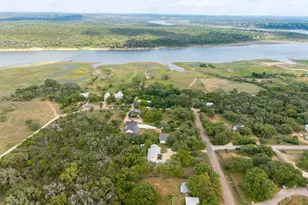 326 Lost Cove Dr, Spicewood, TX 78669 - Photo 33