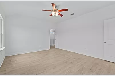 253 Rivers Edge Drive, Georgetown, TX 78628 - Photo 7
