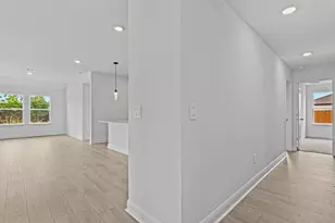253 Rivers Edge Dr, Georgetown, TX 78628 - Photo 13