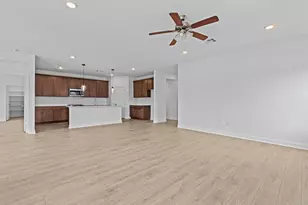 253 Rivers Edge Dr, Georgetown, TX 78628 - Photo 15