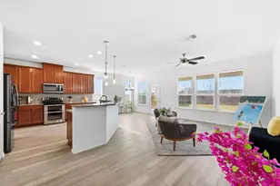 112 W Point Way, Elgin, TX 78621 - Photo 9