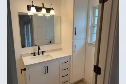 1407 W 39th 1/2 Street #203, Austin, TX 78756 - Photo 11