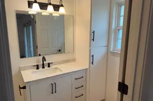 1407 W 39th 1/2 St, Austin, TX 78756 - Photo 11