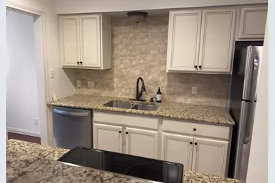 1407 W 39th 1/2 Street #203, Austin, TX 78756 - Photo 5