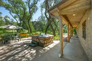 220 Meadowview Dr, Wimberley, TX 78676 - Photo 15