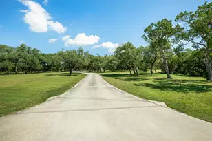 220 Meadowview Dr, Wimberley, TX 78676 - Photo 27