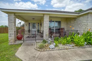 409 S Hunting Lodge Ln, Bastrop, TX 78602 - Photo 1