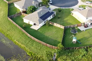 409 S Hunting Lodge Ln, Bastrop, TX 78602 - Photo 27
