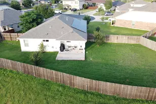 409 S Hunting Lodge Ln, Bastrop, TX 78602 - Photo 29