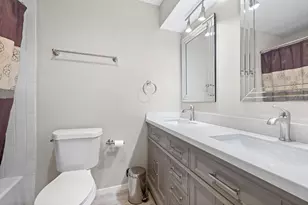 8400 Jamestown Dr, Austin, TX 78758 - Photo 17