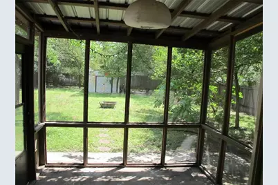 1213 S Meadows Drive, Austin, TX 78758 - Photo 19