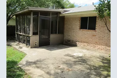 1213 S Meadows Drive, Austin, TX 78758 - Photo 13