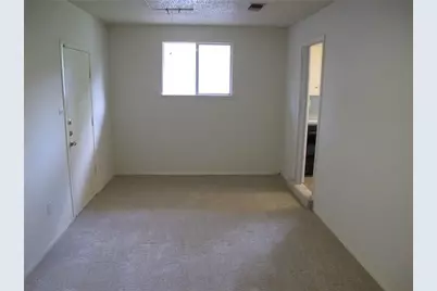 1213 S Meadows Drive, Austin, TX 78758 - Photo 3