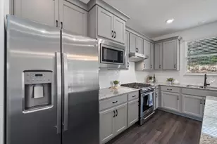 212 Coachsmith St, Georgetown, TX 78633 - Photo 13