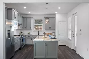 212 Coachsmith St, Georgetown, TX 78633 - Photo 11