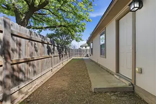 4529 Secure Ln, Austin, TX 78725 - Photo 25