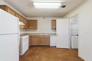 4529 Secure Ln, Austin, TX 78725 - Photo 11