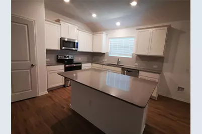 101 Red Buckeye Street, Hutto, TX 78634 - Photo 7