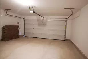 101 Red Buckeye St, Hutto, TX 78634 - Photo 17