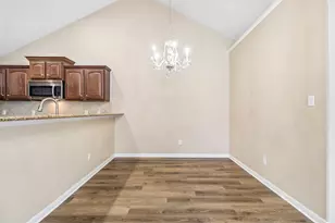 30 Wildwood Dr, Georgetown, TX 78633 - Photo 13