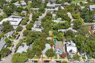 806 Blanco St, Austin, TX 78703 - Photo 37