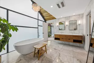 806 Blanco St, Austin, TX 78703 - Photo 3