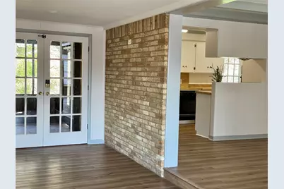 5811 Highland Hills Drive, Austin, TX 78731 - Photo 17
