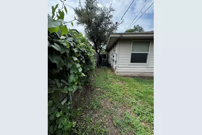 8613 Talyne Chaise Circle #B, Austin, TX 78729 - Photo 19