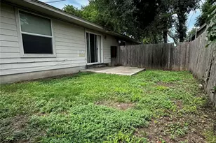 8613 Talyne Chaise Cir, Austin, TX 78729 - Photo 17