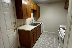 8613 Talyne Chaise Cir, Austin, TX 78729 - Photo 5