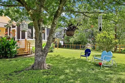 94 Louise Street, Elgin, TX 78621 - Photo 33