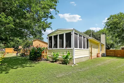 94 Louise Street, Elgin, TX 78621 - Photo 31