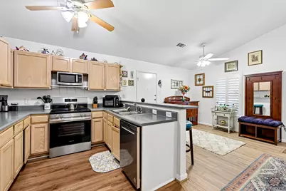94 Louise Street, Elgin, TX 78621 - Photo 11