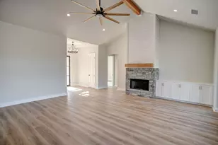 123 Lariat Ct, Bastrop, TX 78602 - Photo 9