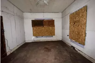 620 Washburn St, Taylor, TX 76574 - Photo 3