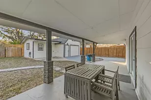 2107 Lewood Cir, Austin, TX 78745 - Photo 23