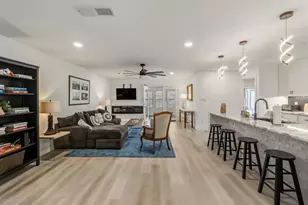 2107 Lewood Cir, Austin, TX 78745 - Photo 3