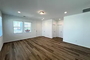 302 Elm Br Trl, Taylor, TX 76574 - Photo 7