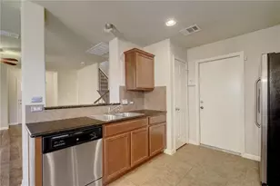 476 Nottingham Loop, Kyle, TX 78640 - Photo 7