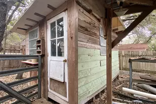 207 Hub Dr, Wimberley, TX 78676 - Photo 15