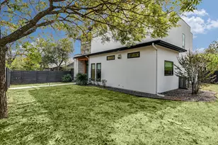 2015 De Verne St, Austin, TX 78704 - Photo 19