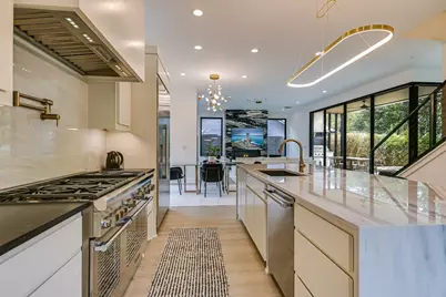 2015 De Verne Street, Austin, TX 78704 - Photo 7